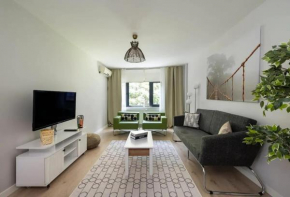 Gorgeous Bright New 2bd Central Home! #212